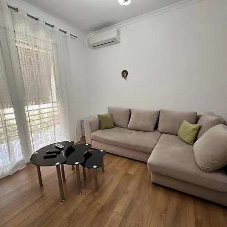 Sophia II Daily Apartments *