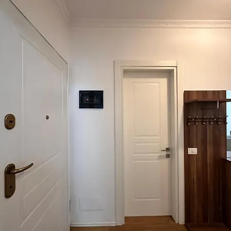 Sophia II Daily Apartments